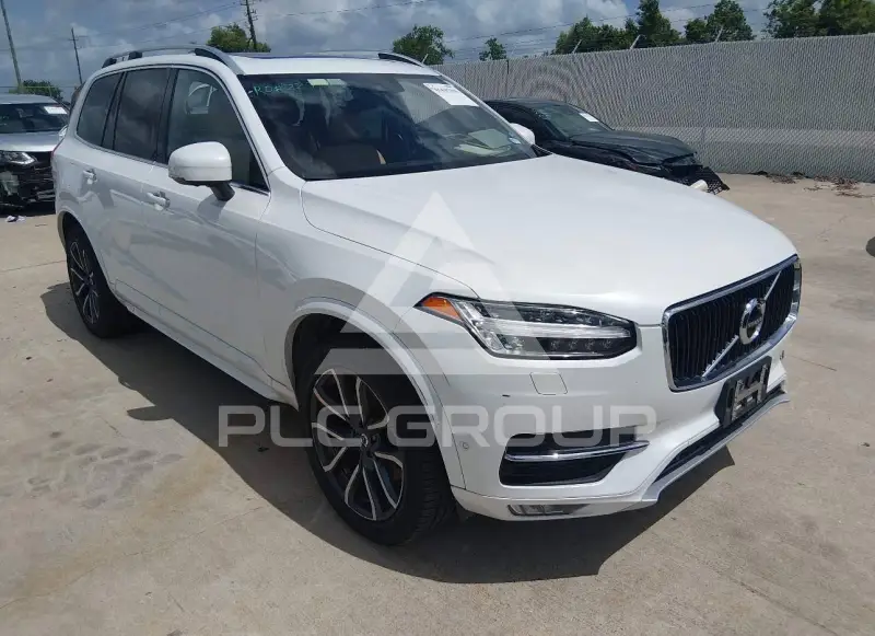 2016 Volvo XC90 photo