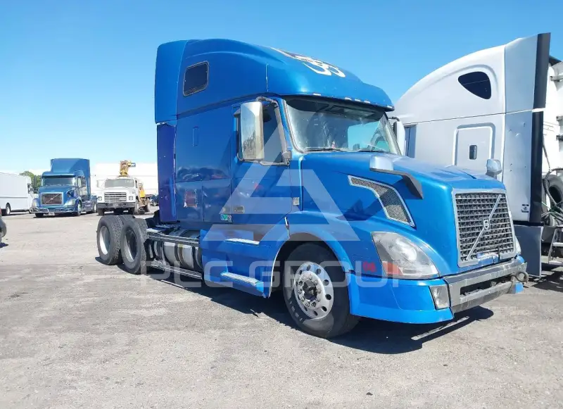 2016 Volvo VNL фото