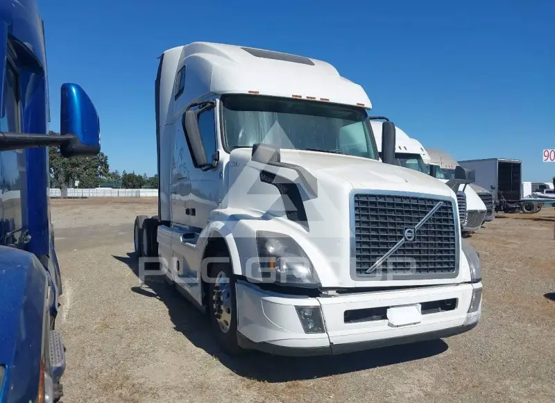 2016 Volvo VNL фото