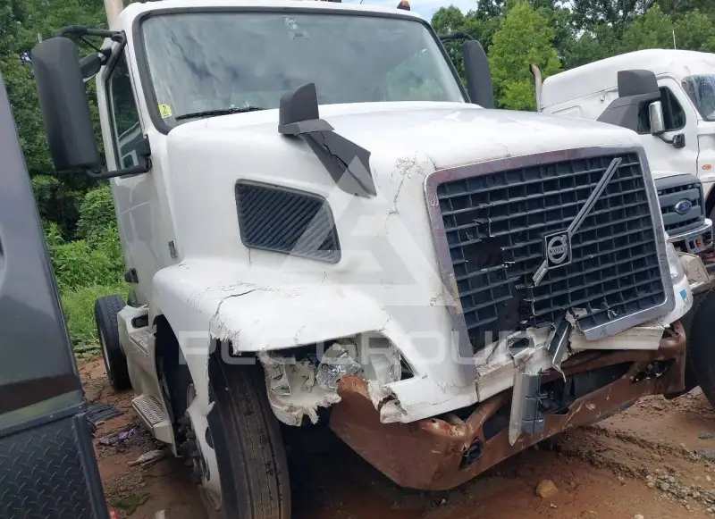 2016 Volvo VNL фото