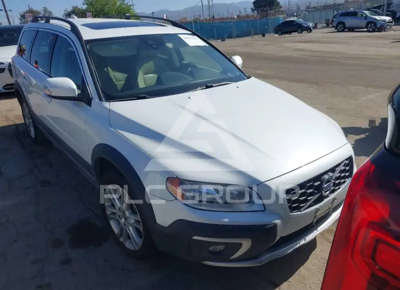 2016 Volvo XC70 photo