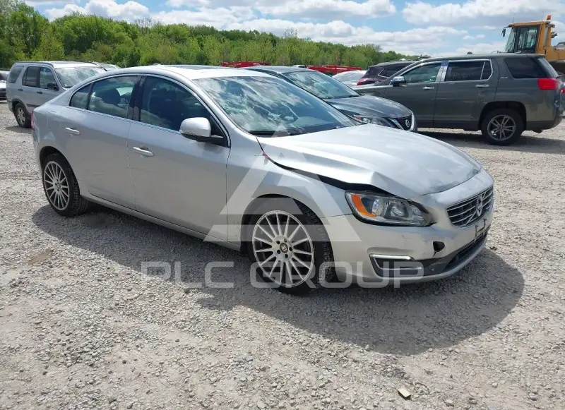 2016 Volvo S60 photo