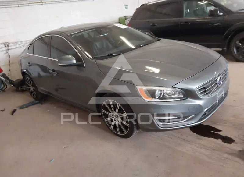 2016 Volvo S60 фото