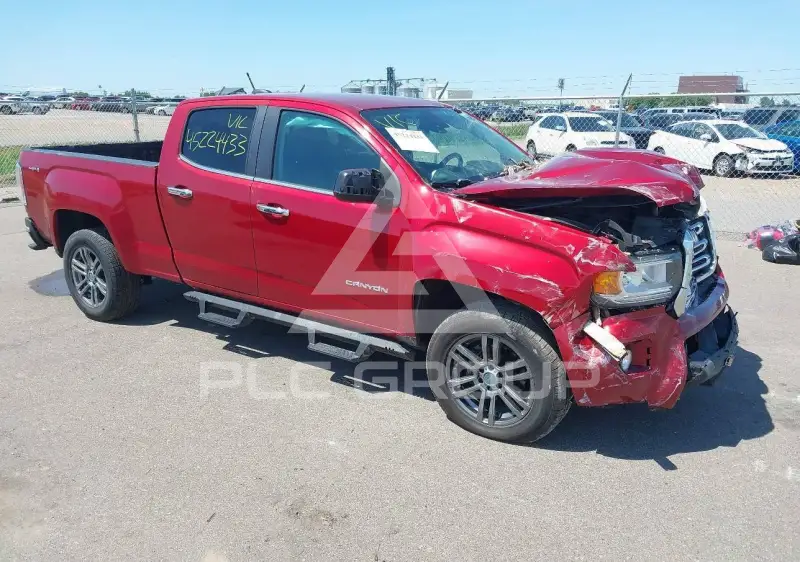 2016 GMC CANYON photo