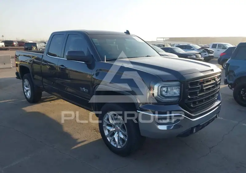 2016 GMC Sierra photo