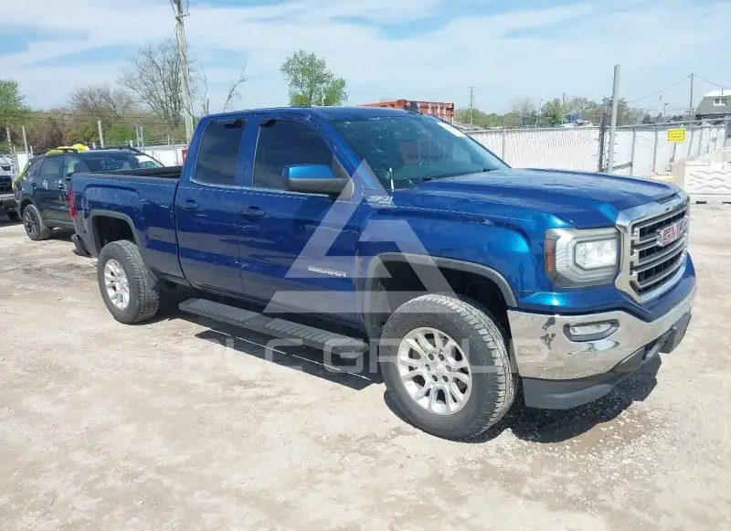 2016 GMC Sierra photo