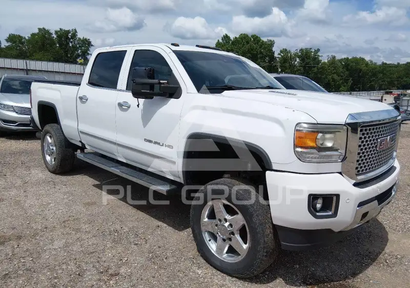 2016 GMC Sierra photo