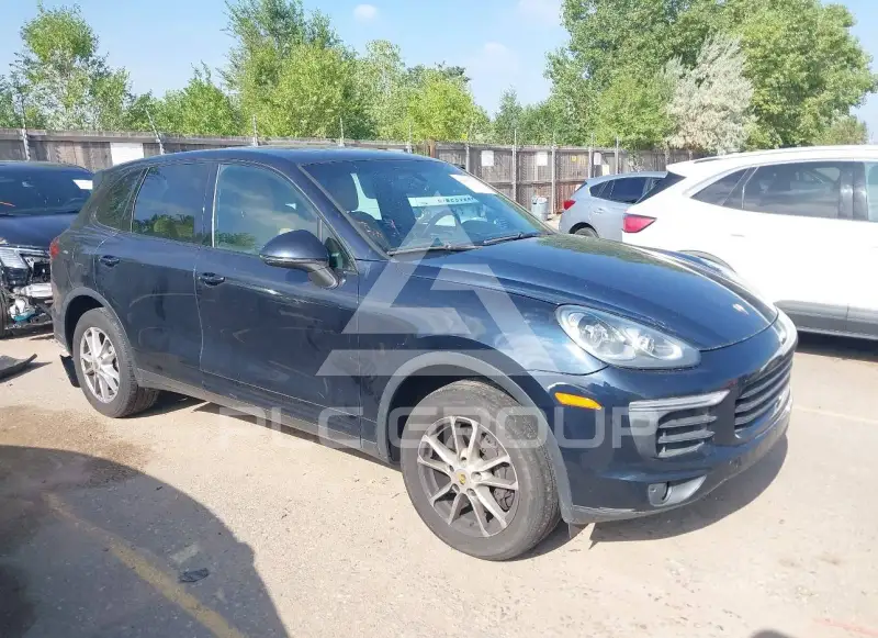 2016 Porsche Cayenne photo