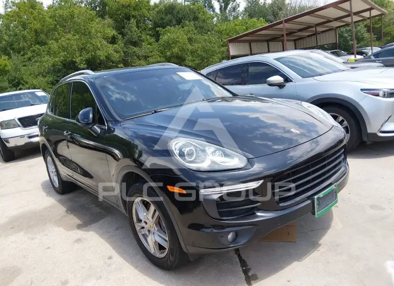 2016 Porsche Cayenne photo