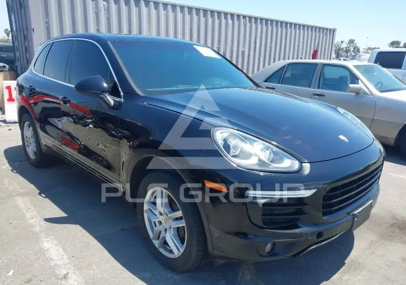 2016 Porsche Cayenne photo