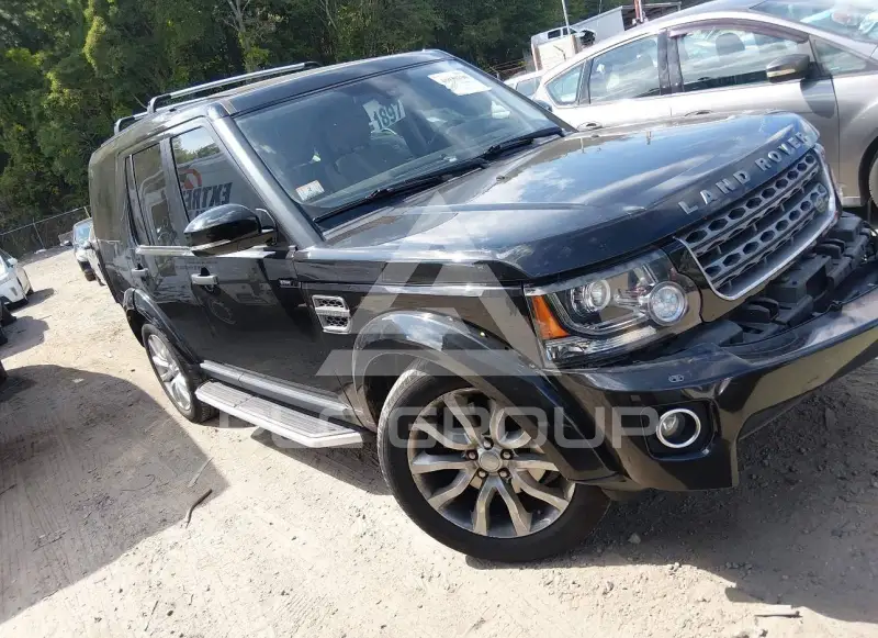 2016 Land Rover LR4 photo