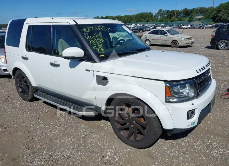 2016 Land Rover LR4 photo