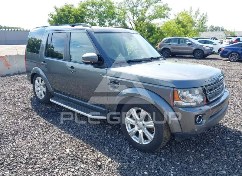2016 Land Rover LR4 photo