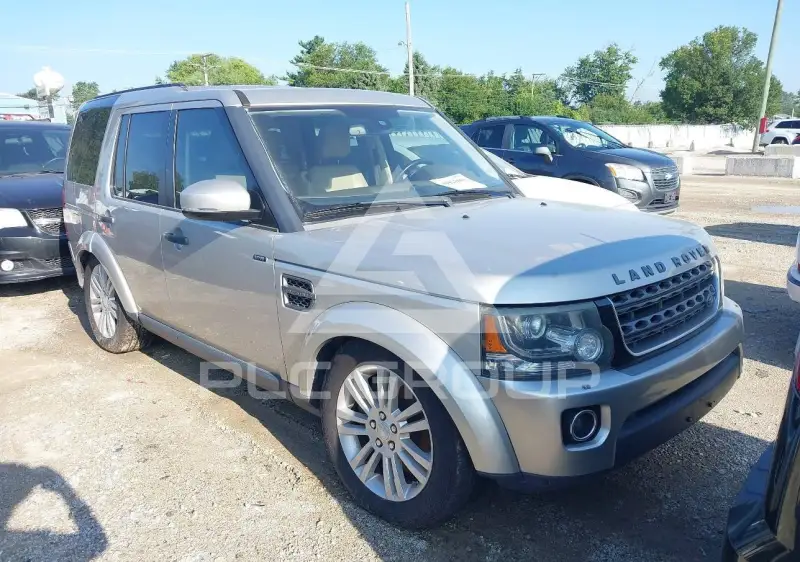 2016 Land Rover LR4 photo