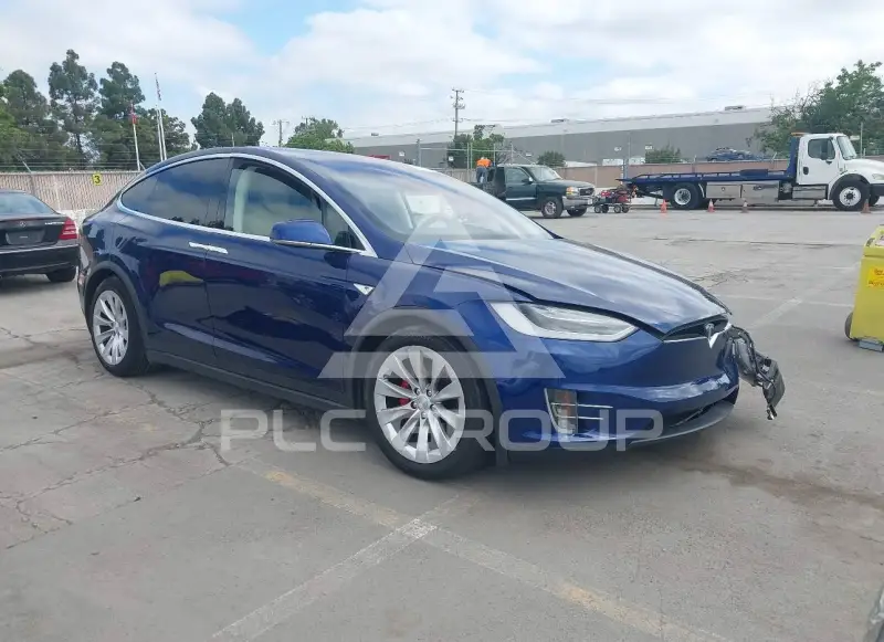 2016 Tesla Model X фото