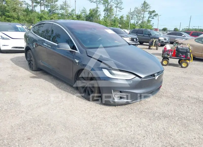 2016 Tesla Model X photo