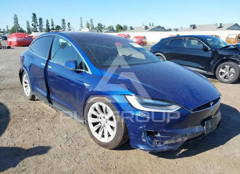 2016 Tesla Model X photo