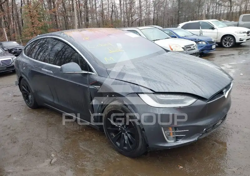 2016 Tesla Model X фото