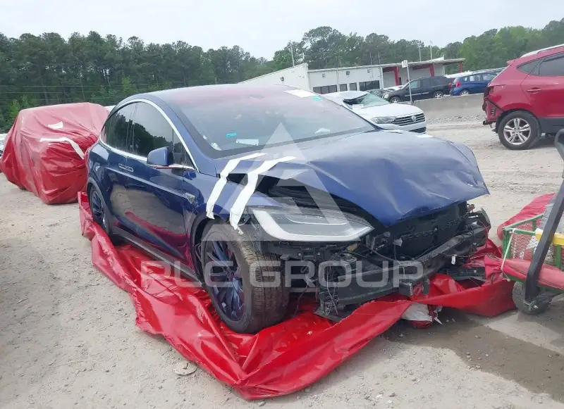 2016 Tesla Model X photo