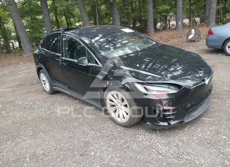 2016 Tesla Model X фото