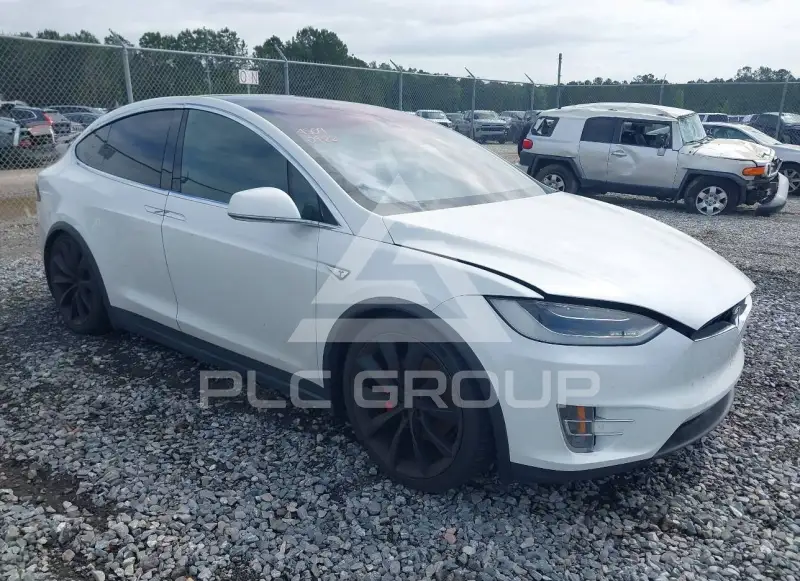 2016 Tesla Model X photo