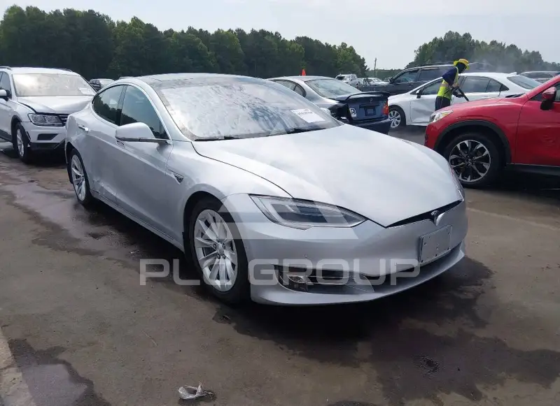 2016 Tesla Model S фото