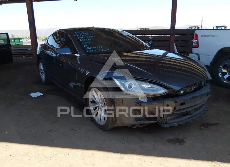 2016 Tesla Model S фото