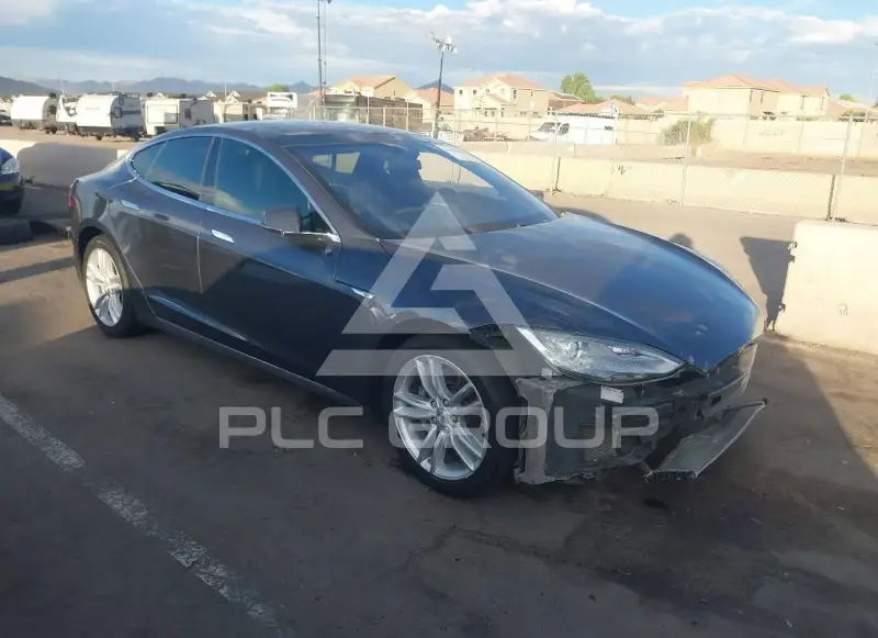 2016 Tesla Model S фото