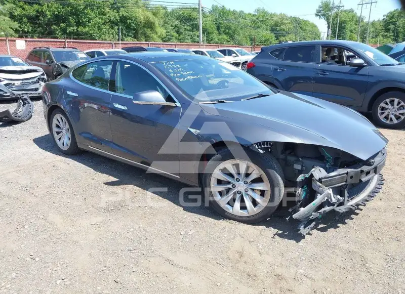 2016 Tesla Model S фото