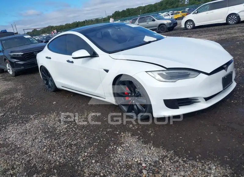 2016 Tesla Model S фото
