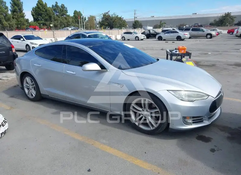 2016 Tesla Model S фото