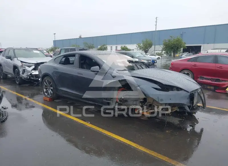 2016 Tesla Model S фото