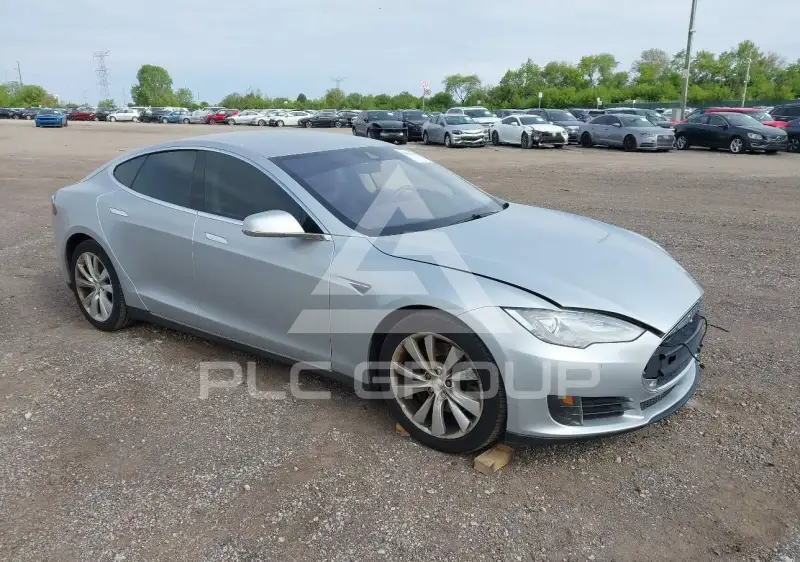 2016 Tesla Model S фото