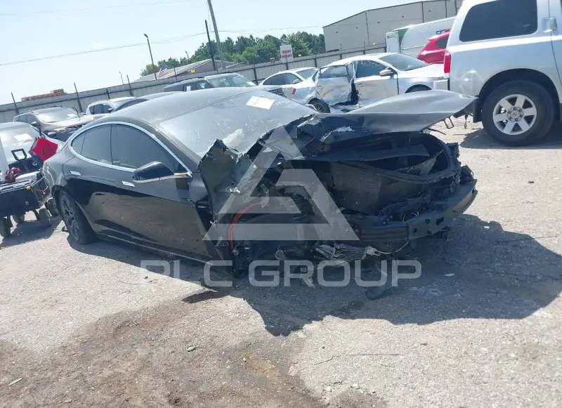 2016 Tesla Model S photo