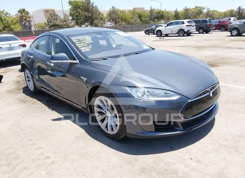 2016 Tesla Model S фото