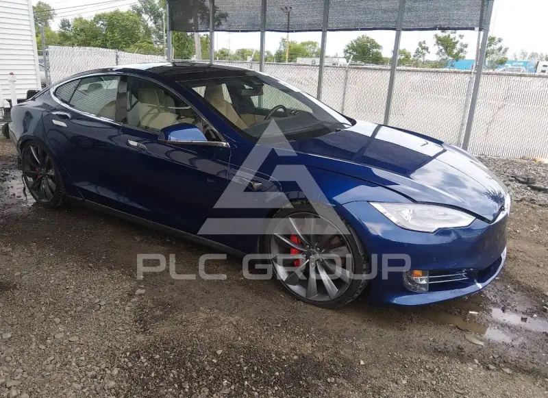 2016 Tesla Model S фото