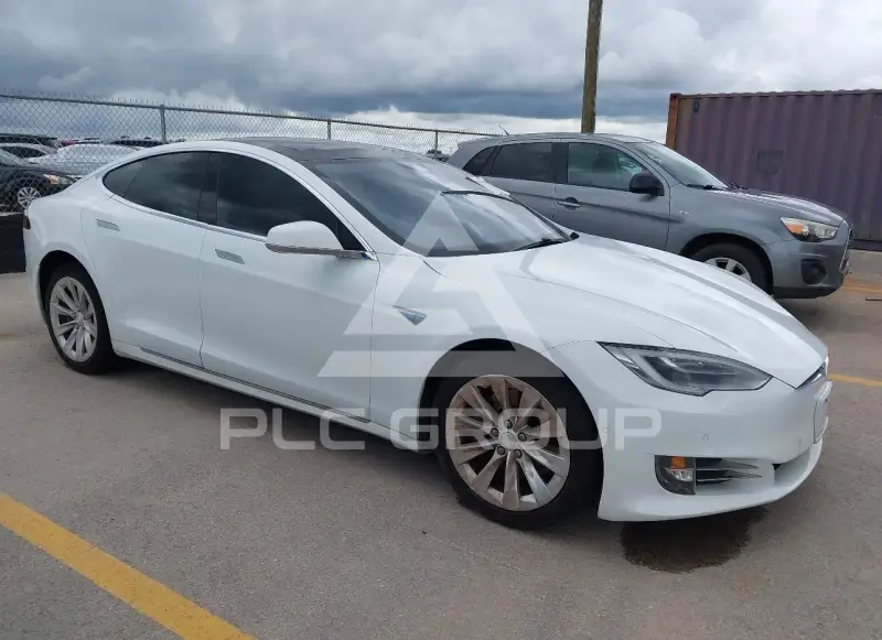 2016 Tesla Model S фото