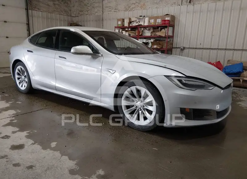 2016 Tesla Model S фото