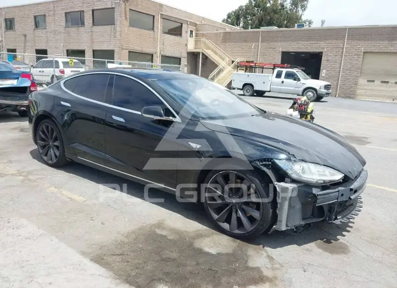 2016 Tesla Model S фото