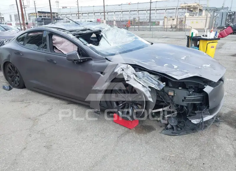 2016 Tesla Model S фото