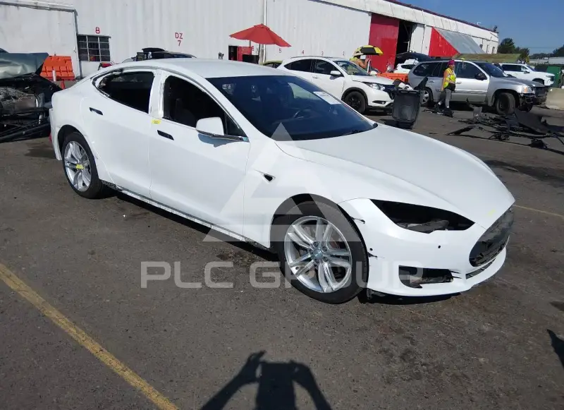 2016 Tesla Model S photo