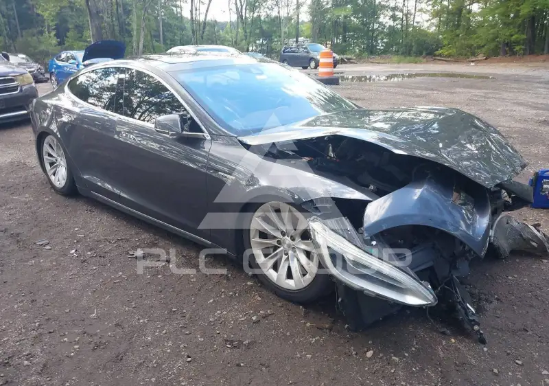2016 Tesla Model S фото