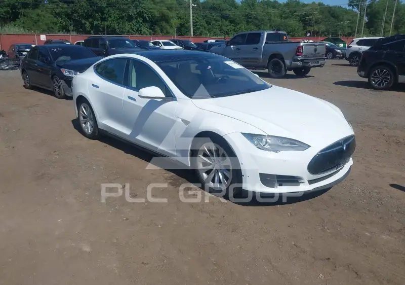 2016 Tesla Model S photo