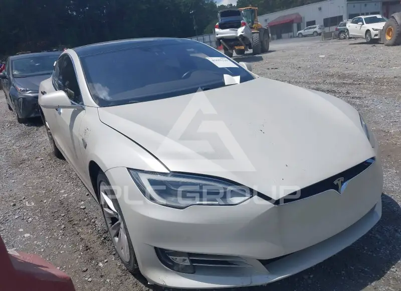 2016 Tesla Model S фото