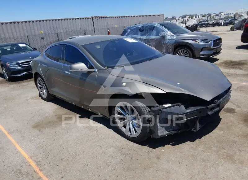 2016 Tesla Model S фото