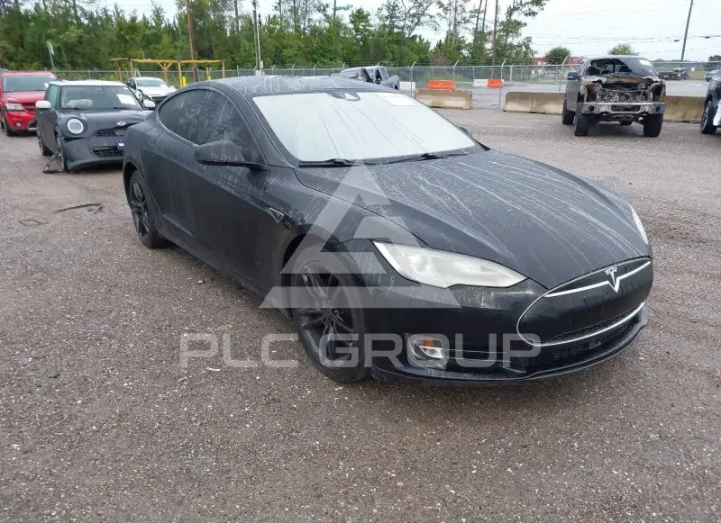 2016 Tesla Model S фото