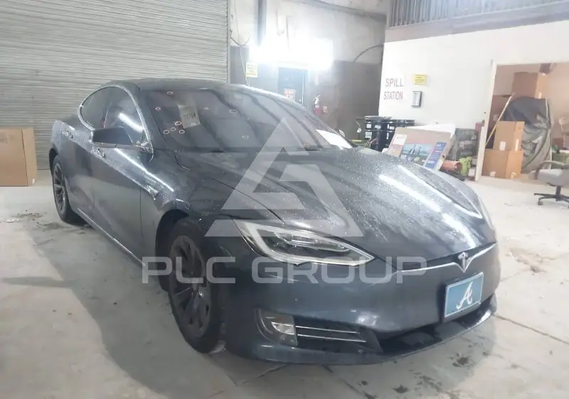 2016 Tesla Model S photo
