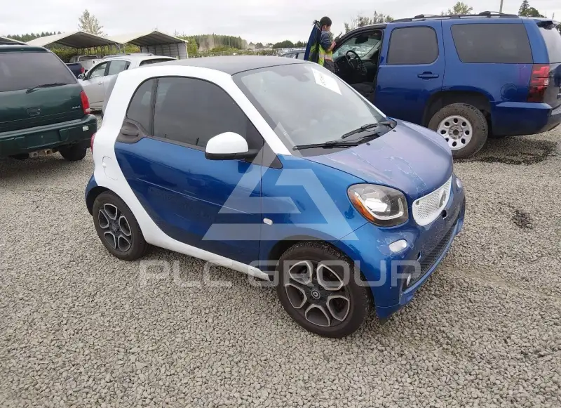 2016 Smart FORTWO фото
