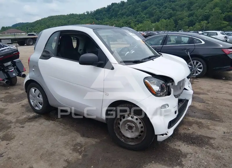 2016 Smart FORTWO фото