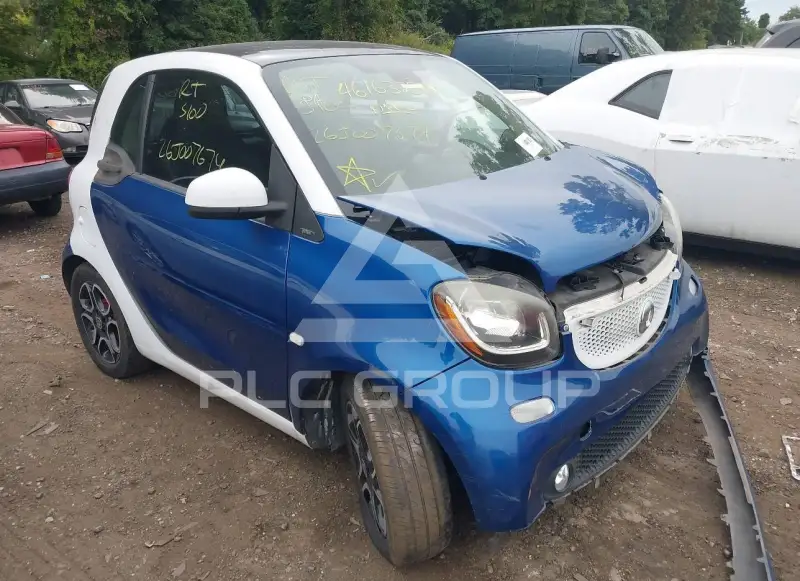 2016 Smart FORTWO фото